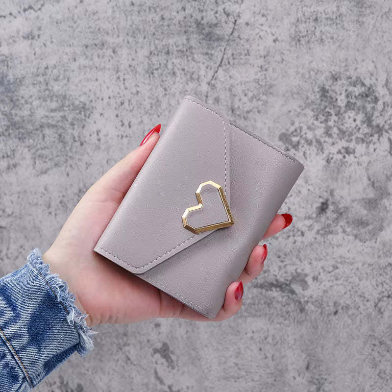 Cartera corta con cerrojo de corazón para mujer,