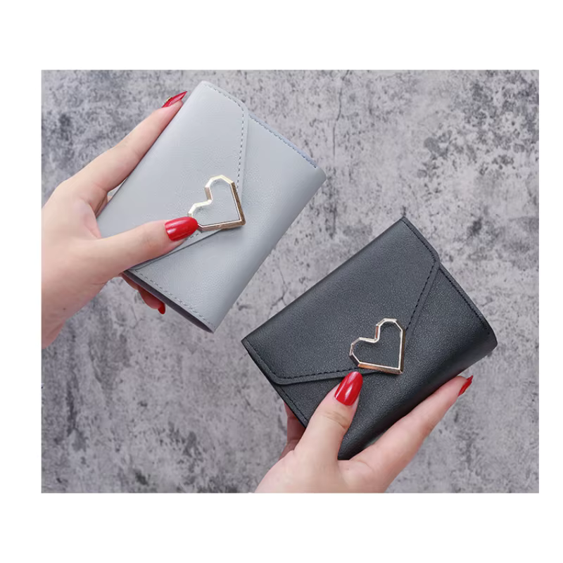 Cartera corta con cerrojo de corazón para mujer,