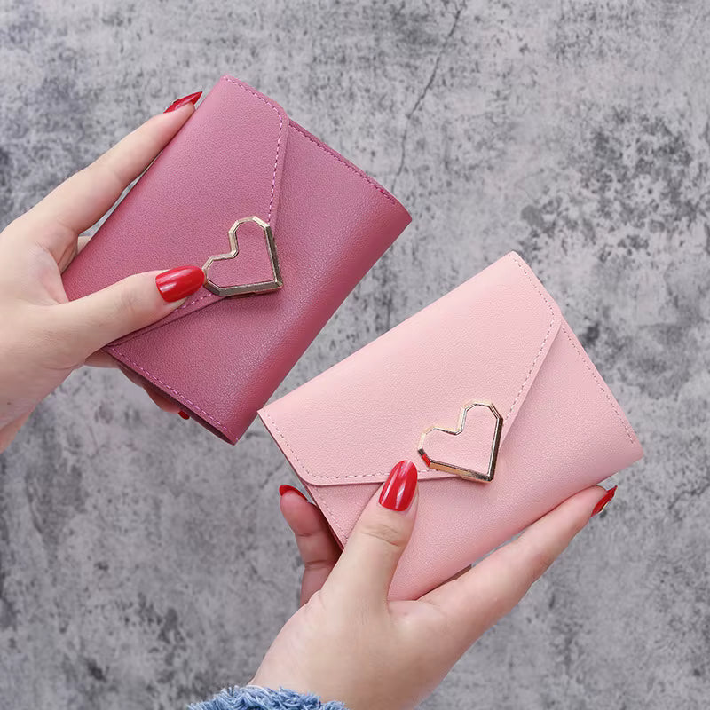 Cartera corta con cerrojo de corazón para mujer,